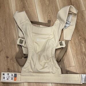 ERGOBABY Embrace in cream VGUC